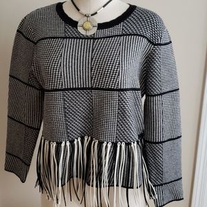 🌲Endless Rose B&W sweater